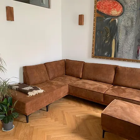 Premium - Metro & Parking Apartament *